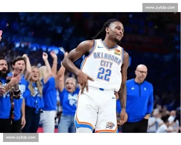 热火对决雷霆总决赛首战解析巨星碰撞与战术博弈全景回顾激情时刻前瞻